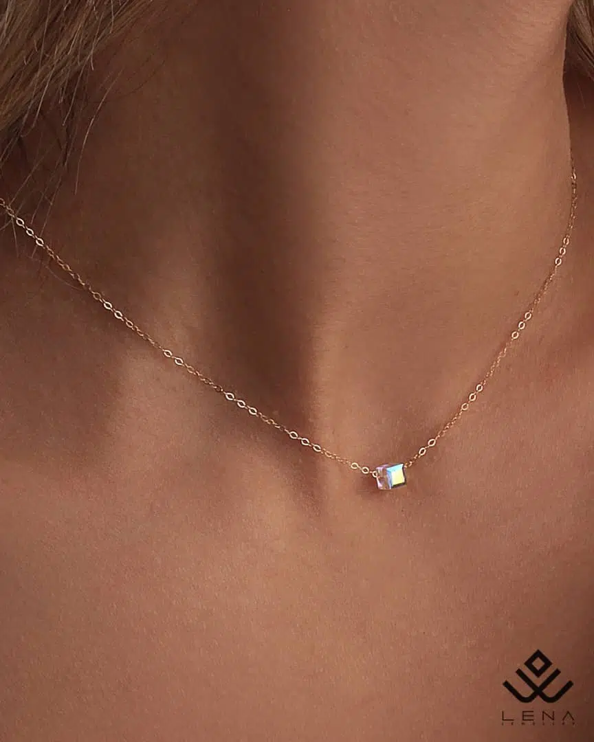 گردنبند طلا با کریستال آبی مکعب - Image 2