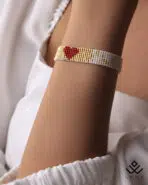 دستبند طلا و میوکی با آویز سه قلب - Image 2