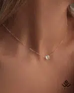 گردنبند طلا با کریستال سفید معکبی - Image 2