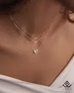 گردنبند طلا با کریستال آبی مکعب - Image 4