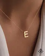 آویز طلا حرف E - Image 2