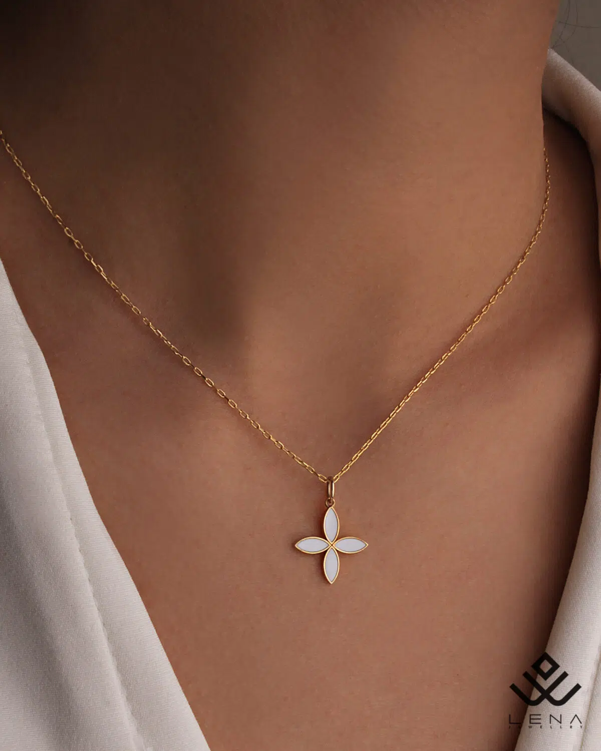 گردنبند طلا گل 4 پر - Image 3