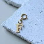 آویز طلا قفلی حرف F